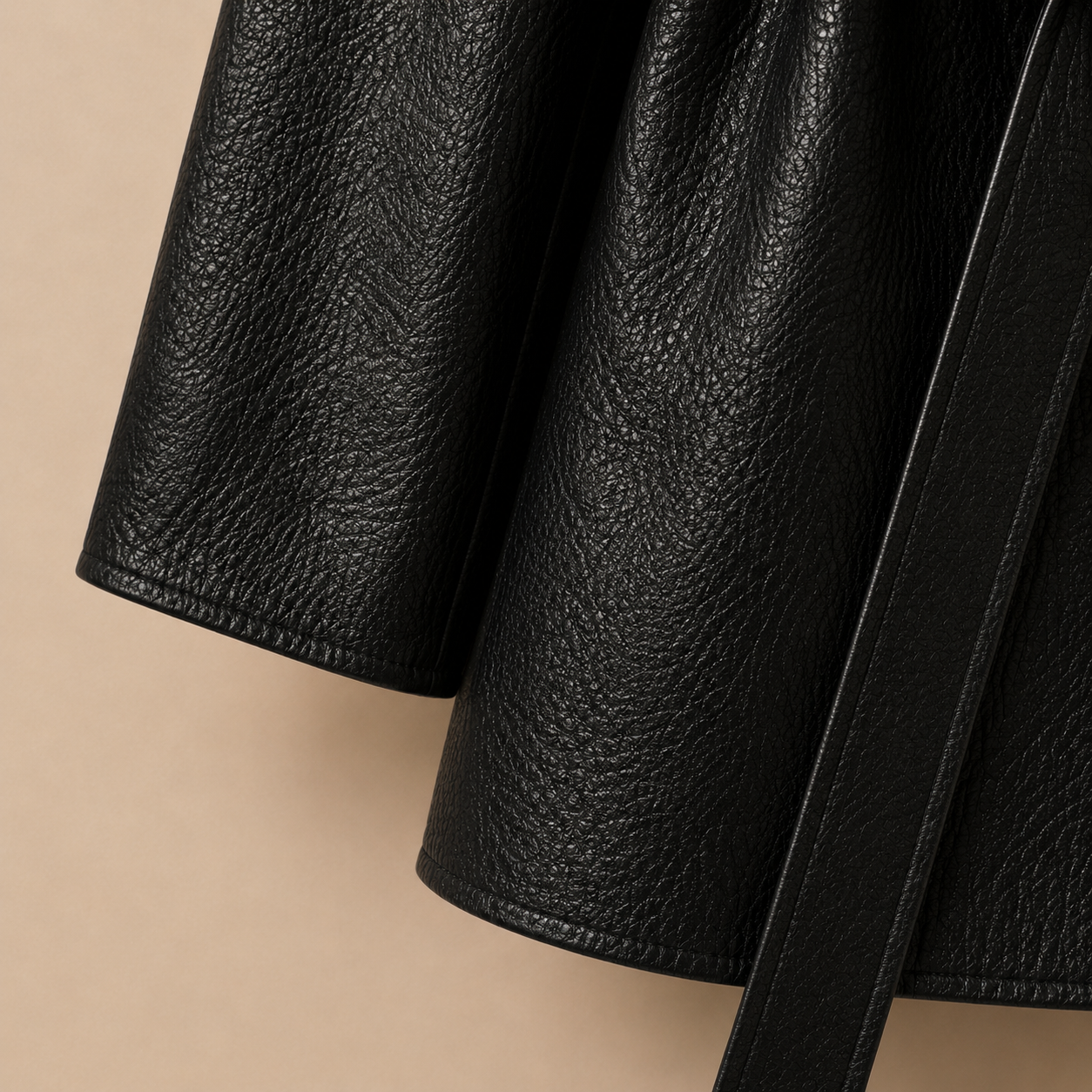 Płaszcz Noir Leather – czarny - obrazek 3
